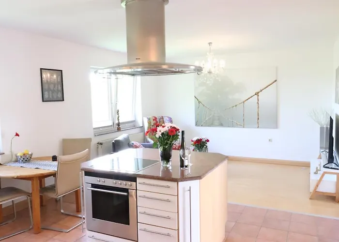 Gutenberg - Helle Und Geräumige In Uninähe Apartment *