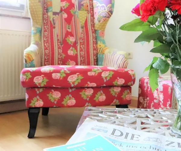 Gutenberg - Helle Und Geräumige In Uninähe Apartment